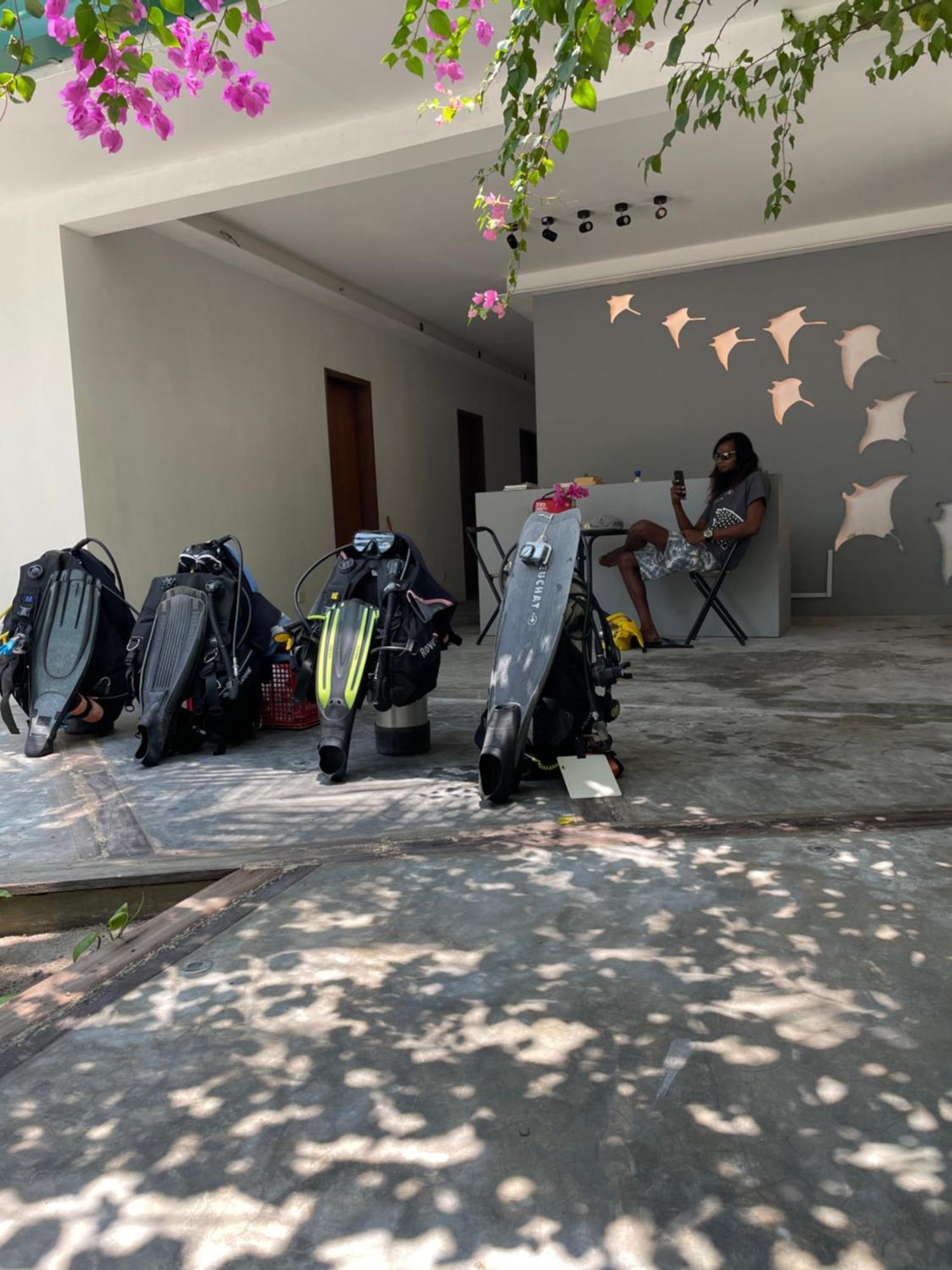 Island scuba inn Dhangethi Exterior foto